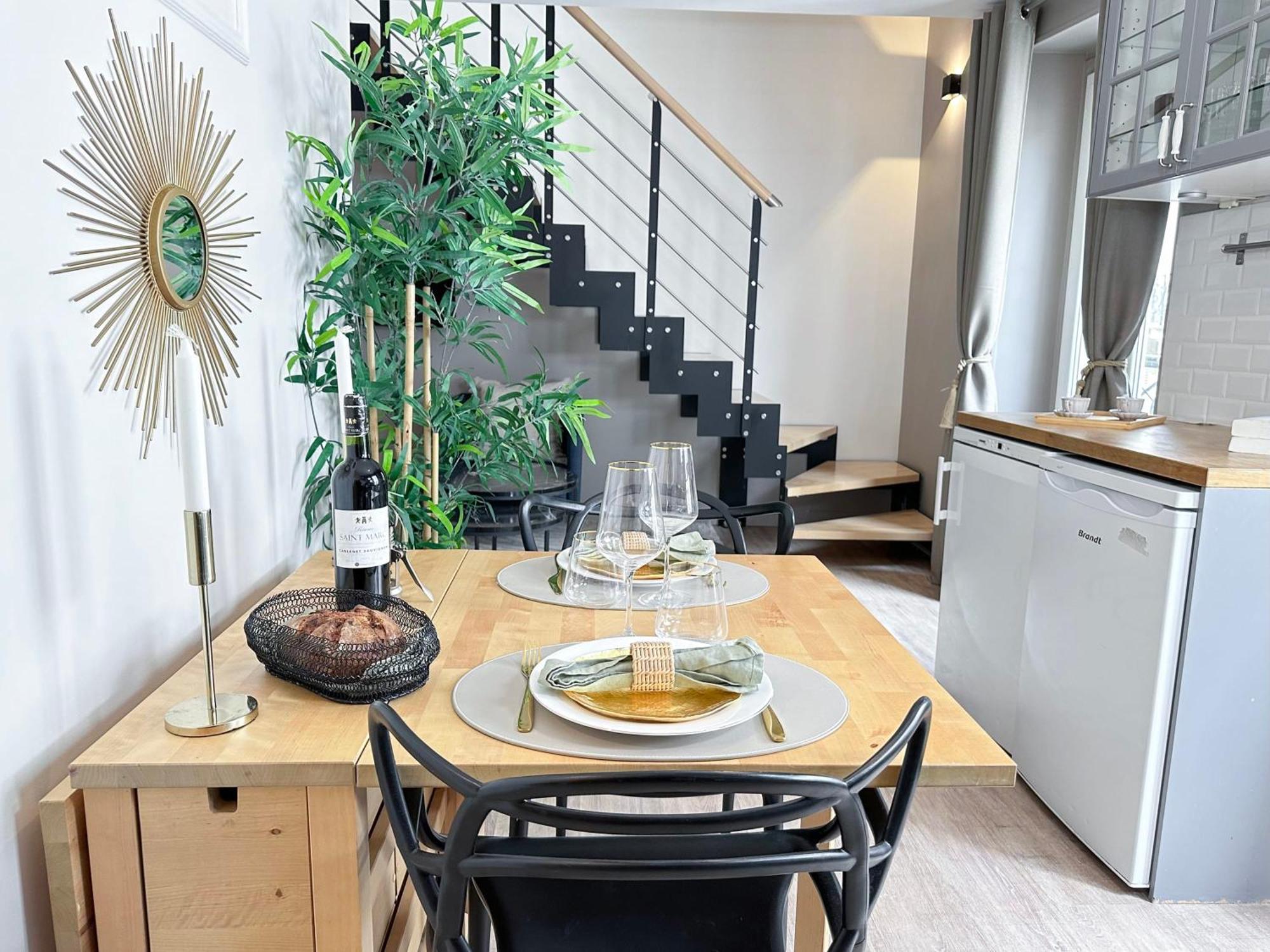 Stylish & Chic Duplex Near Eiffel Tower Apartment Paris Exterior photo